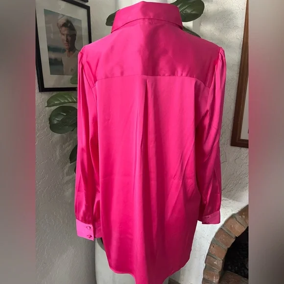 NWT 2 PIECE SATIN SHORTS SET💞 - Picture 2 of 7